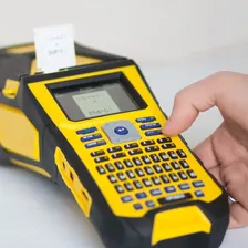 Портативный принтер этикеток и наклеек Brady BMP61